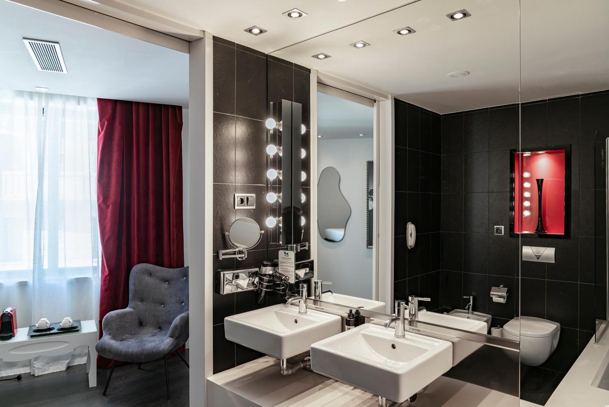 Vincci Via - 66 Hotel Madrid Bagian luar foto