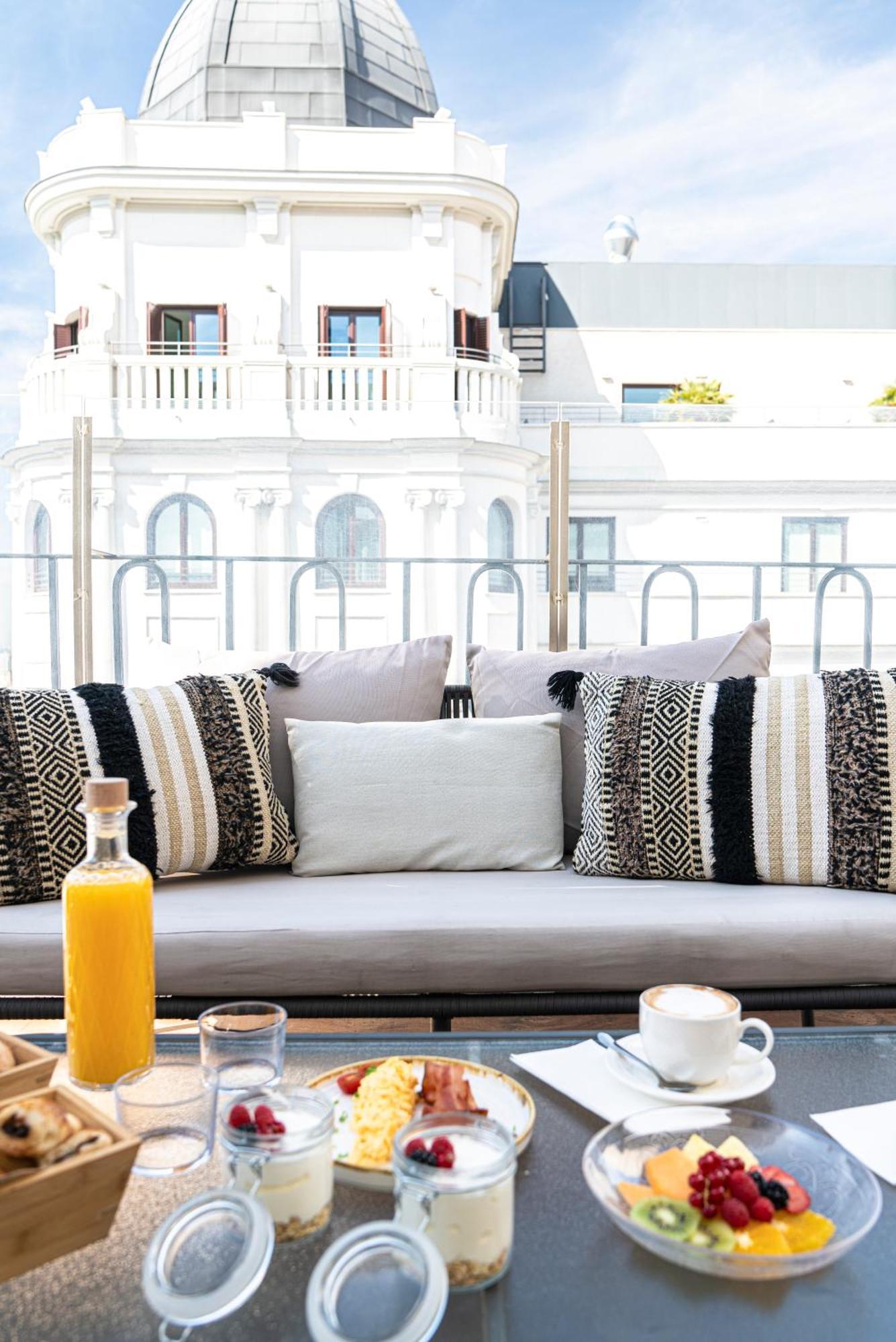 Vincci Via - 66 Hotel Madrid Bagian luar foto