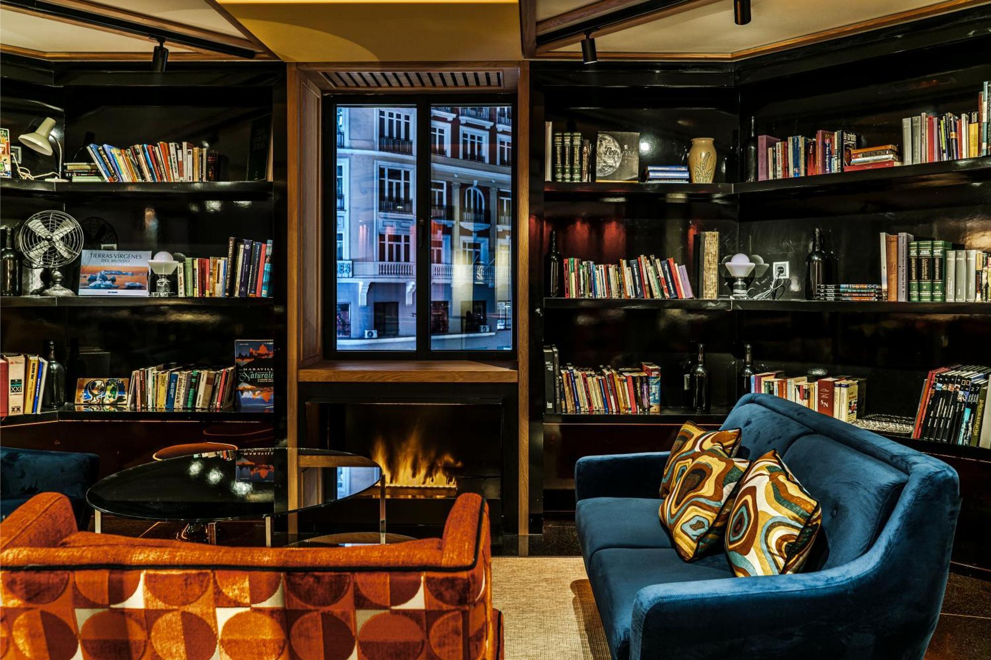 Vincci Via - 66 Hotel Madrid Bagian luar foto