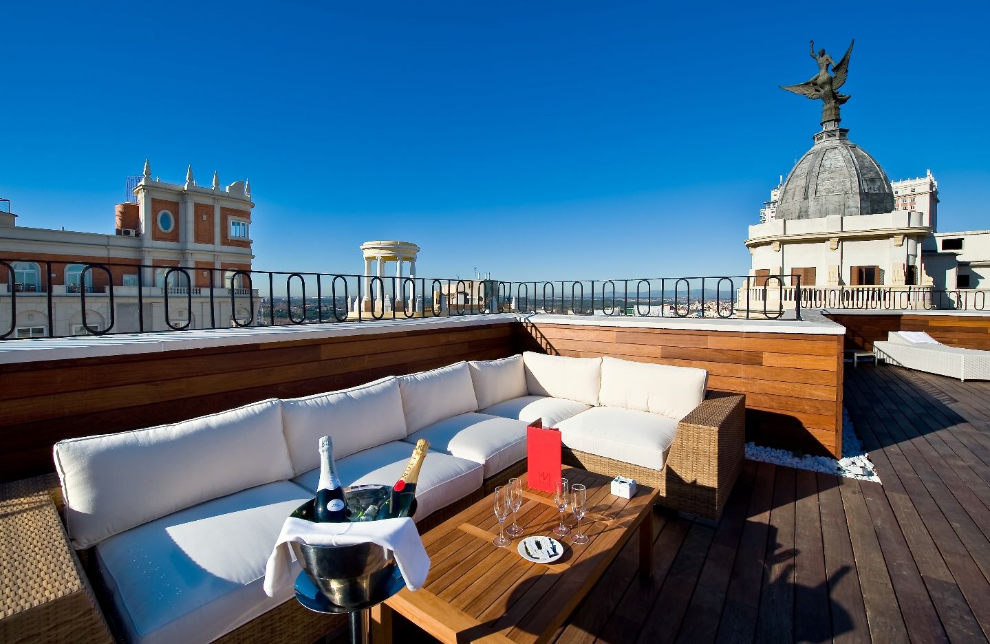 Vincci Via - 66 Hotel Madrid Bagian luar foto